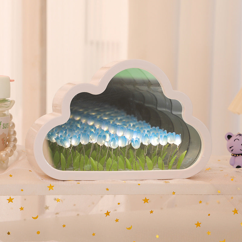 Cloud Tulip Lamp™